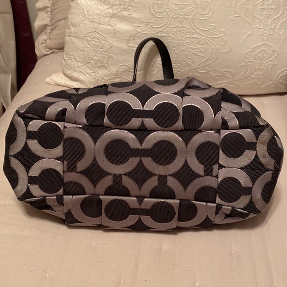 Coach Handbag - Picture 3 of 8